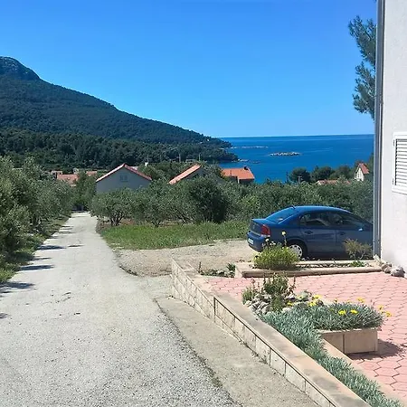 Apartment Mediterranea Zuljana